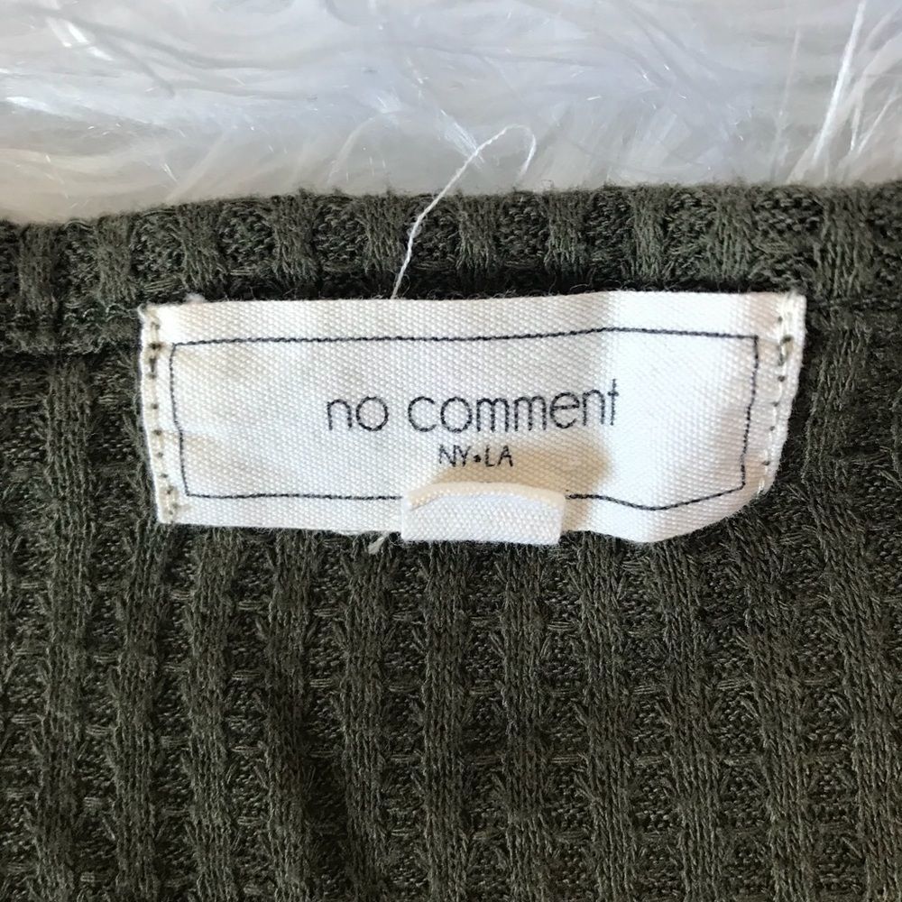 ⚜️No Comment Top⚜️6 For $25 - Picture 5 of 6